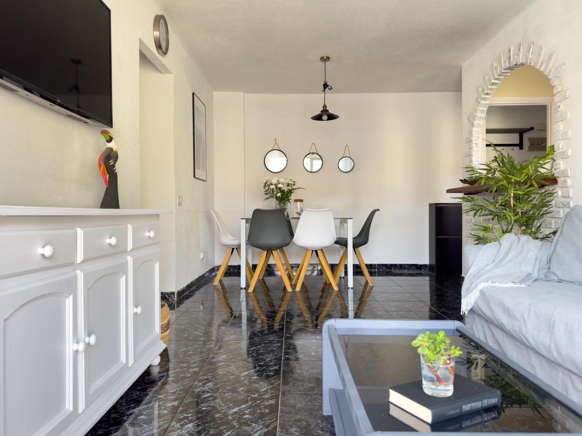 Amazing 3-Bedroom Apartment. Pool And Sea View! Los Cristianos  Exterior photo